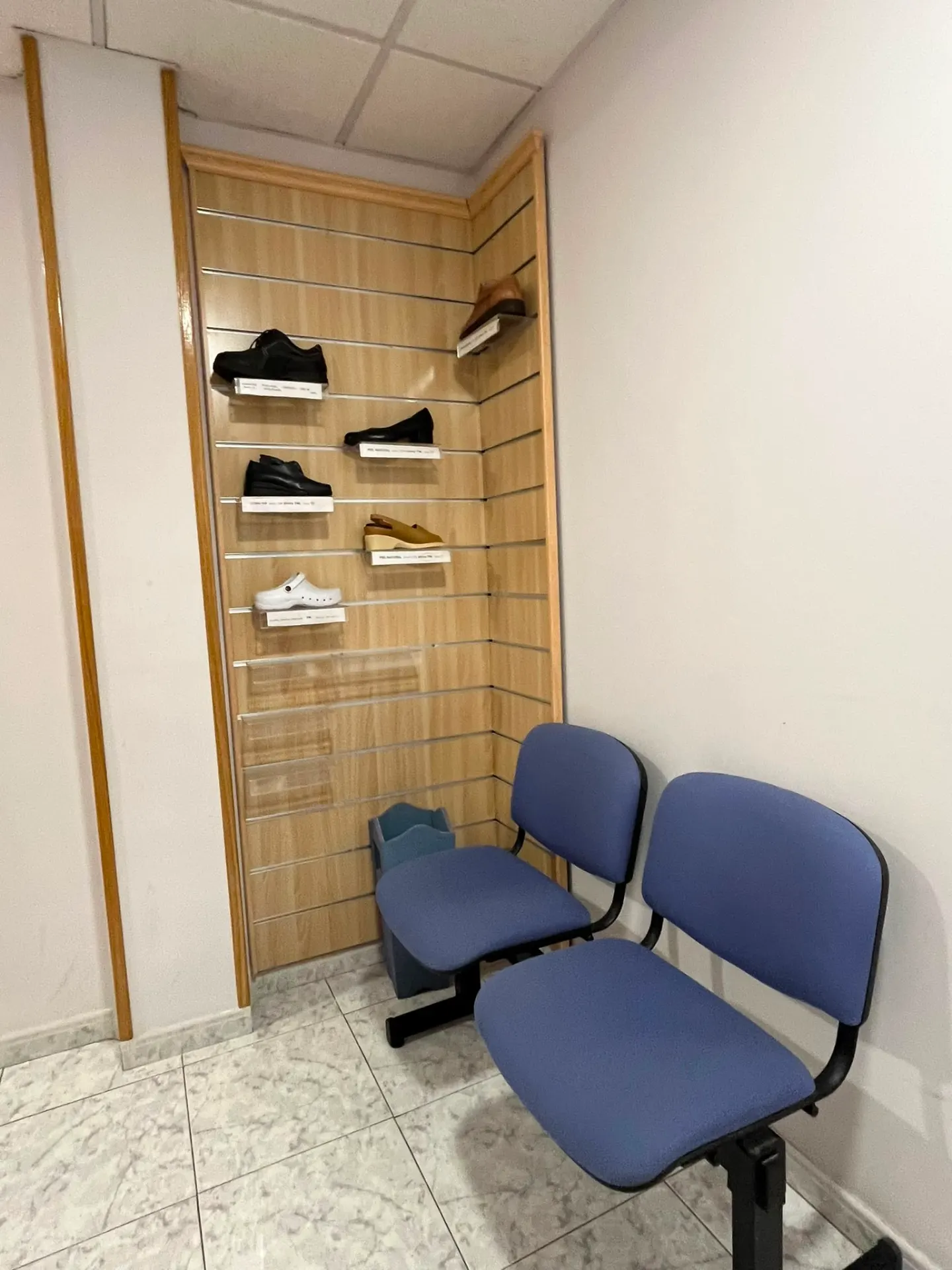 Zona de calzado ortopédico en consulta
